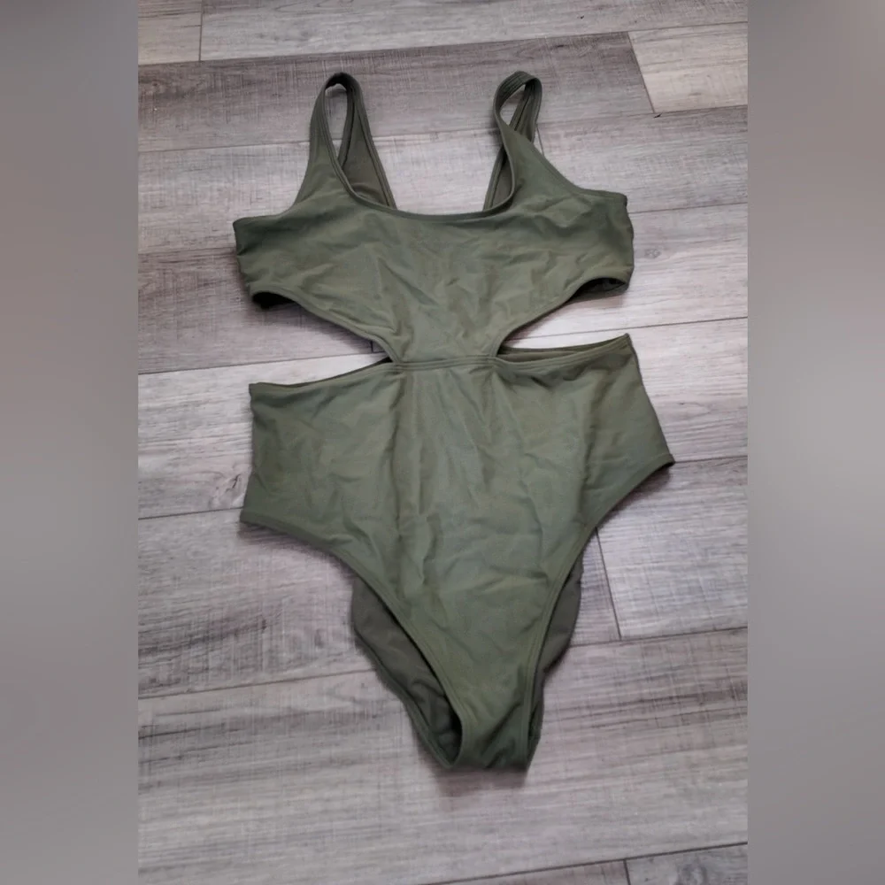 Aerie Green Cut Out One Piece Swimsuit XL Women Chic Cute Summer Beach Olive